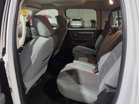 Used 2018 RAM 1500 Big Horn AWD/4WD image 31