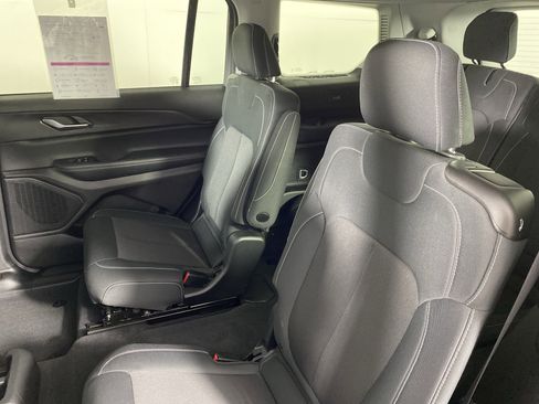 Used 2023 Jeep Grand Cherokee L Laredo w/ Luxury Tech Group I AWD/4WD image 32