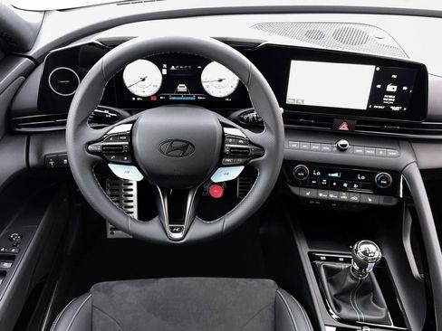 New 2026 Hyundai Elantra N w/ Cargo Package FWD image 17