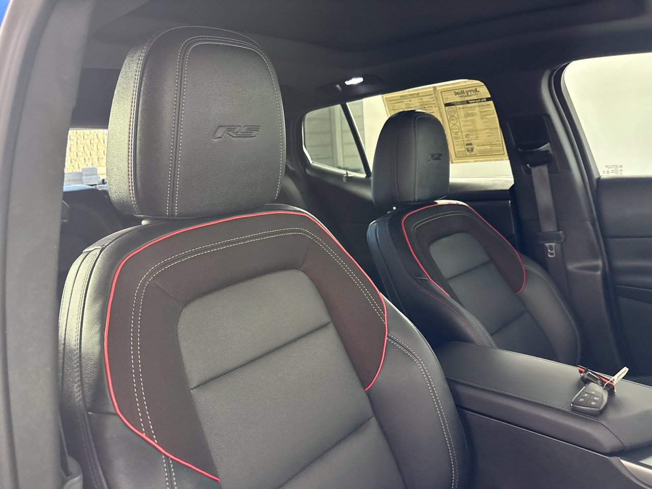 Used 2025 Chevrolet Equinox EV RS FWD image 26