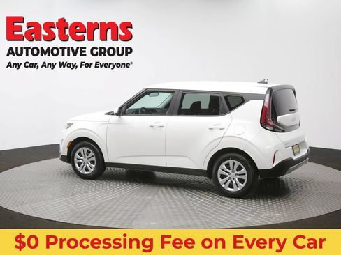 Used 2025 Kia Soul LX FWD image 62