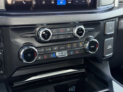 New 2026 Ford F250 Platinum w/ Tremor Off-Road Package image 32