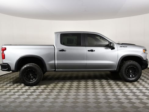 Used 2024 Chevrolet Silverado 1500 ZR2 w/ Technology Package AWD/4WD image 5