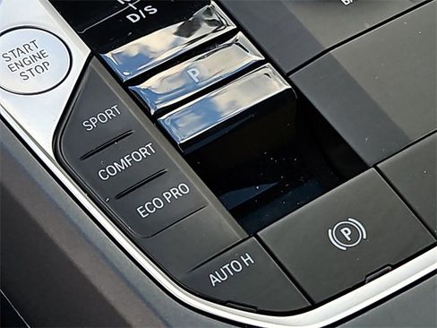 Used 2024 BMW 230i Coupe w/ Convenience Package image 25