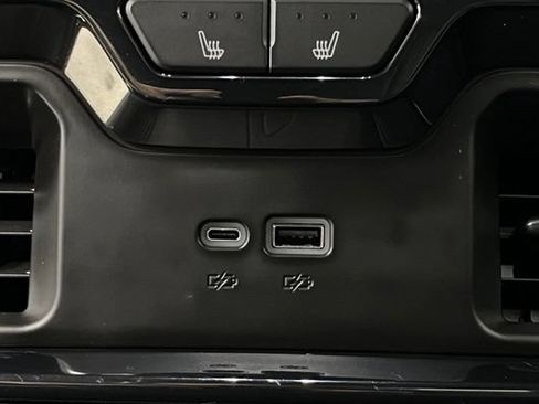 Used 2024 GMC Sierra 3500 AT4 w/ AT4 Premium Plus Package AWD/4WD image 48