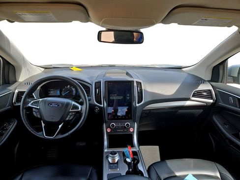 Used 2024 Ford Edge SEL AWD/4WD image 13