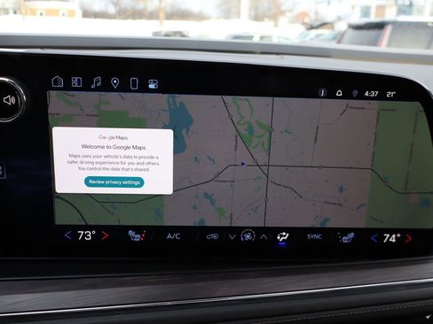 Used 2025 Chevrolet Suburban Z71 w/ Z71 Off-Road Package image 25