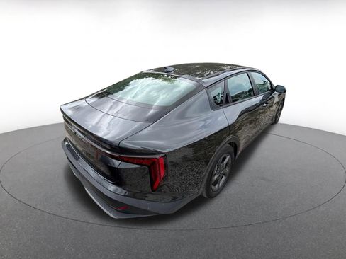 Used 2025 Kia K4 LXS image 8