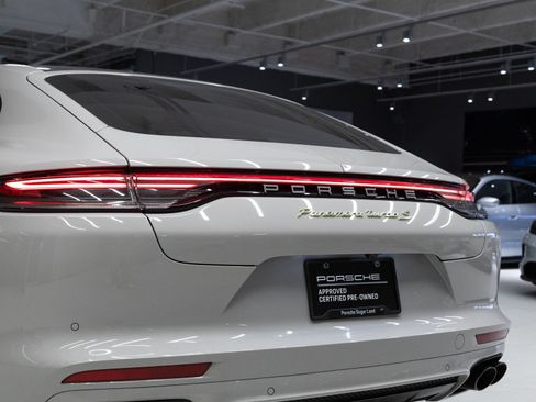 Certified 2022 Porsche Panamera Turbo S AWD/4WD image 34