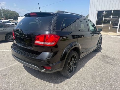 Used 2019 Dodge Journey SE w/ Premium Group FWD image 7