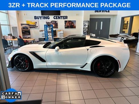 Used 2019 Chevrolet Corvette ZR1 RWD image 4