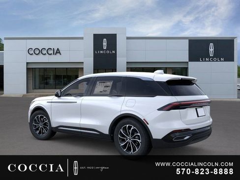 New 2026 Lincoln Nautilus Premier AWD/4WD image 4