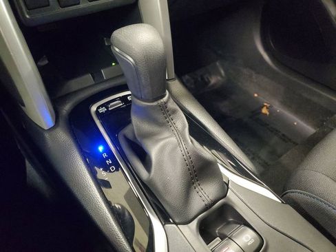 Used 2024 Toyota Corolla Cross SE image 28