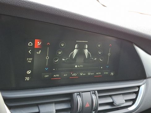 New 2025 Alfa Romeo Giulia AWD w/ Driving Assist Package image 13