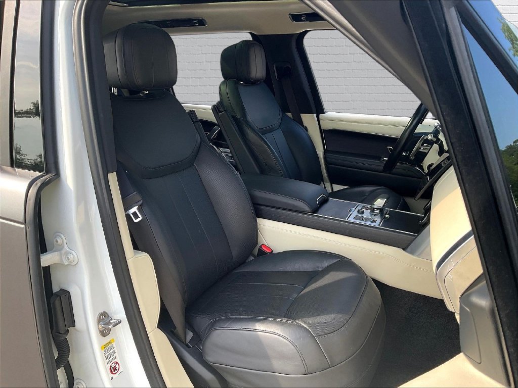 Used 2022 Land Rover Range Rover Long Wheelbase SE AWD/4WD image 24