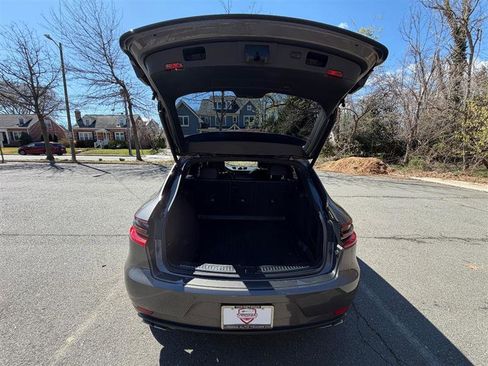 Used 2015 Porsche Macan Turbo image 20