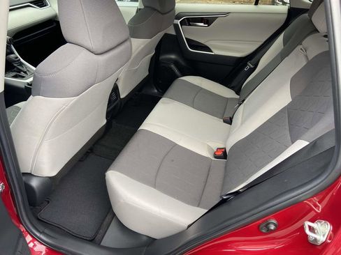 Used 2023 Toyota RAV4 XLE w/ Convenience Package image 17