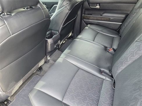 Used 2024 Toyota Tacoma Limited image 22