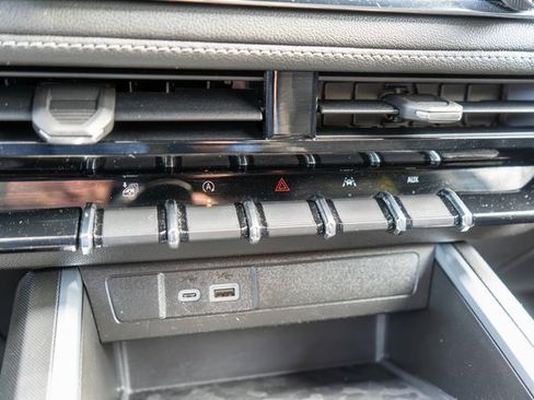 Used 2023 Chevrolet Colorado LT image 23