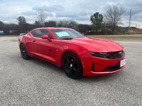 Used 2020 Chevrolet Camaro LT image 8