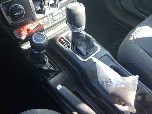 New 2026 Jeep Gladiator Willys image 18