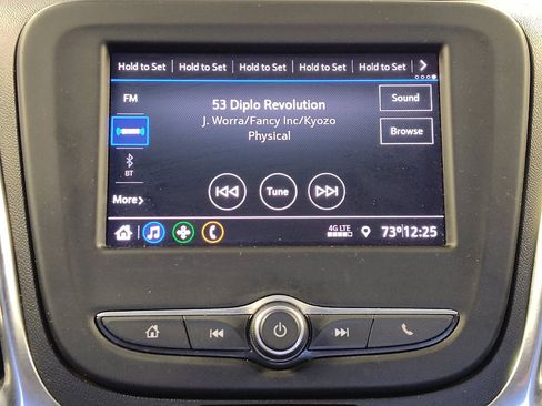Used 2021 Chevrolet Equinox LT FWD image 25