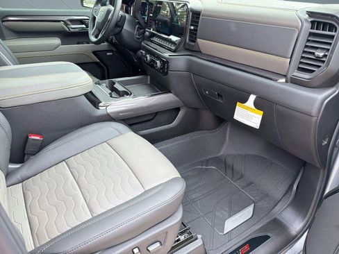 New 2026 Chevrolet Silverado 2500 ZR2 AWD/4WD image 30