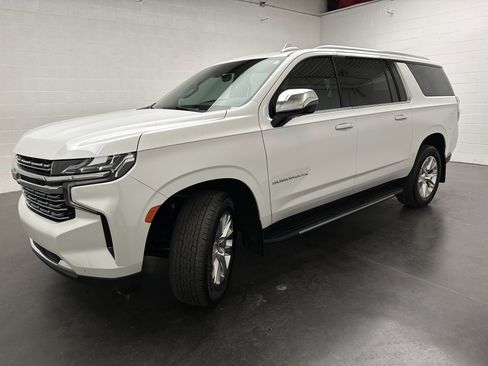 Used 2021 Chevrolet Suburban Premier image 5