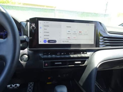 Used 2025 Toyota Camry XSE FWD image 26