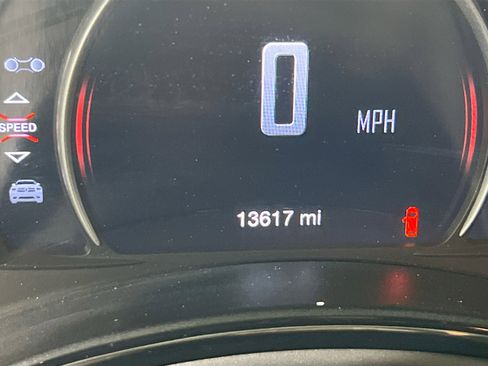 Used 2022 Dodge Durango SXT w/ Anodized Platinum Package image 12