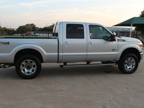 Used 2012 Ford F250 Lariat w/ Lariat Ultimate Pkg image 6
