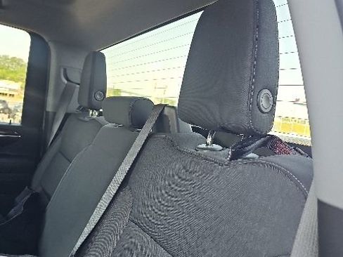 Used 2024 GMC Sierra 2500 SLE w/ SLE Value Package; AWD/4WD image 13