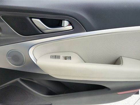 Used 2025 Genesis G70 2.5T w/ Sport Prestige Package image 23