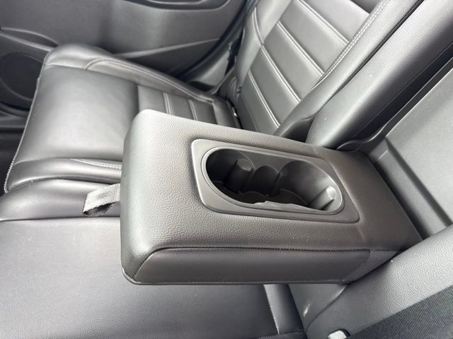 Used 2018 Ford Escape Titanium w/ Ford Safe & Smart Package AWD/4WD image 33