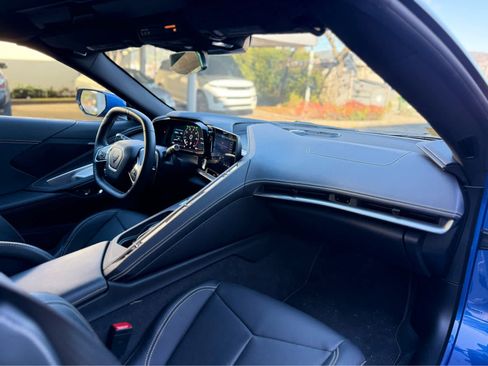 Used 2023 Chevrolet Corvette Stingray Coupe w/ 1LT image 7