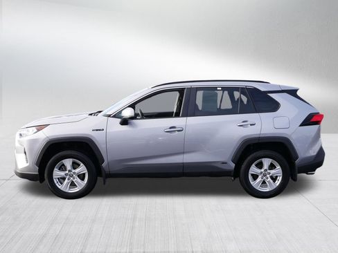 Used 2021 Toyota RAV4 XLE image 4