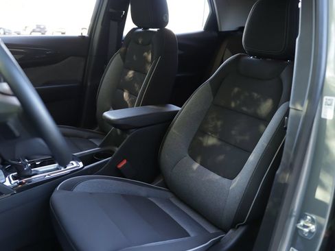 Used 2025 Chevrolet TrailBlazer LT w/ Convenience Package FWD image 22