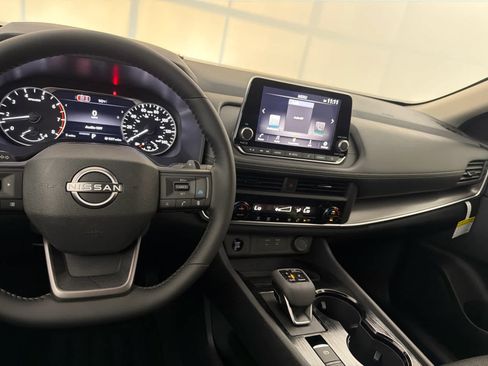 New 2026 Nissan Rogue SV FWD image 18