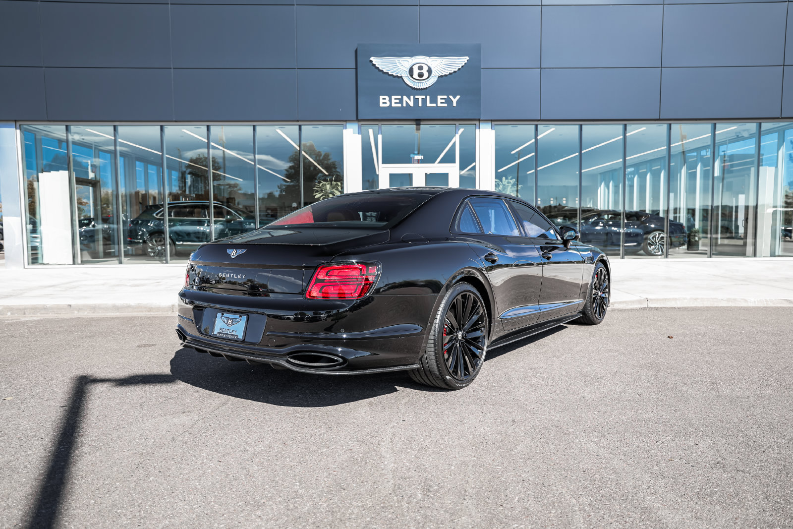 Certified 2024 Bentley Flying Spur W12 AWD/4WD image 3