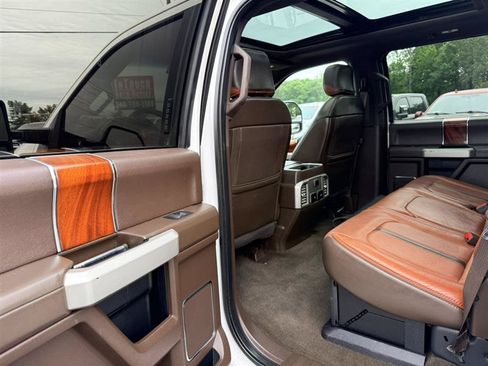 Used 2018 Ford F350 King Ranch w/ King Ranch Ultimate Package AWD/4WD image 21