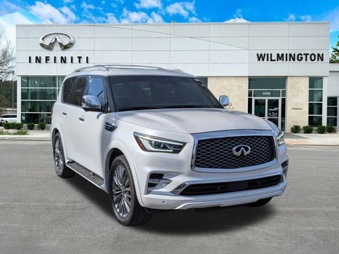 Used 2021 INFINITI QX80 Sensory w/ All-Season Package image 1