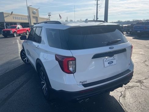 Used 2020 Ford Explorer ST w/ Premium Technology Package image 9