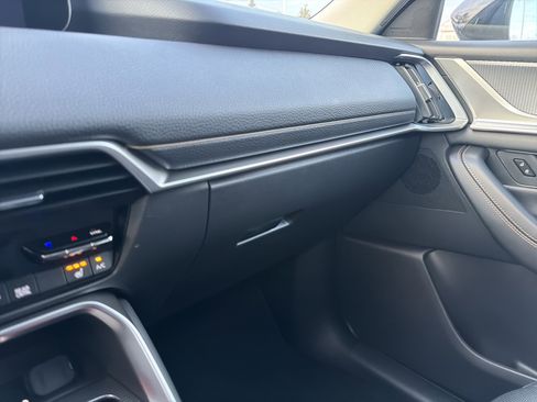 Certified 2024 MAZDA CX-90 Plug-In Hybrid w/ Preferred image 39