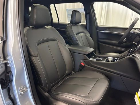 New 2026 Jeep Grand Cherokee L Limited AWD/4WD image 24