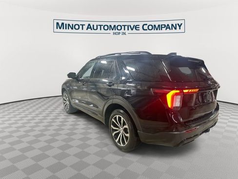 Used 2025 Ford Explorer ST-Line image 6