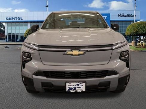 New 2026 Chevrolet Silverado EV LT image 6