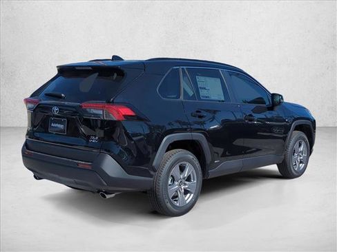 New 2025 Toyota RAV4 XLE image 5