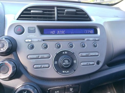 Used 2012 Honda Fit image 38