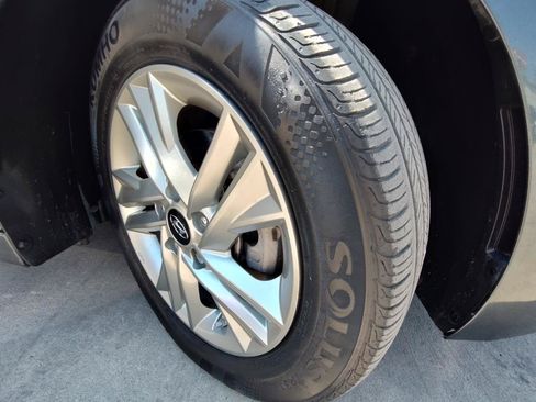 Used 2020 Hyundai Elantra SEL FWD image 41