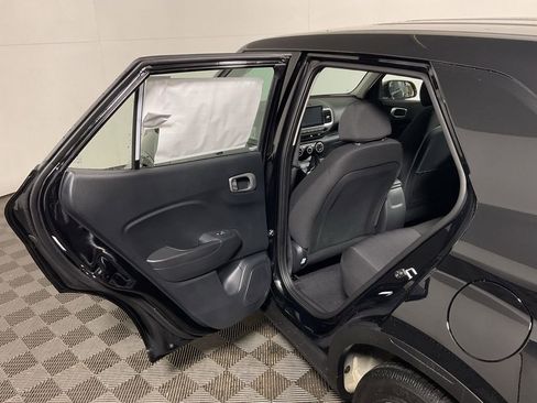 New 2026 Hyundai Venue SE image 31